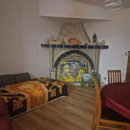 Вилла Gio' House Феррандина Экстерьер фото